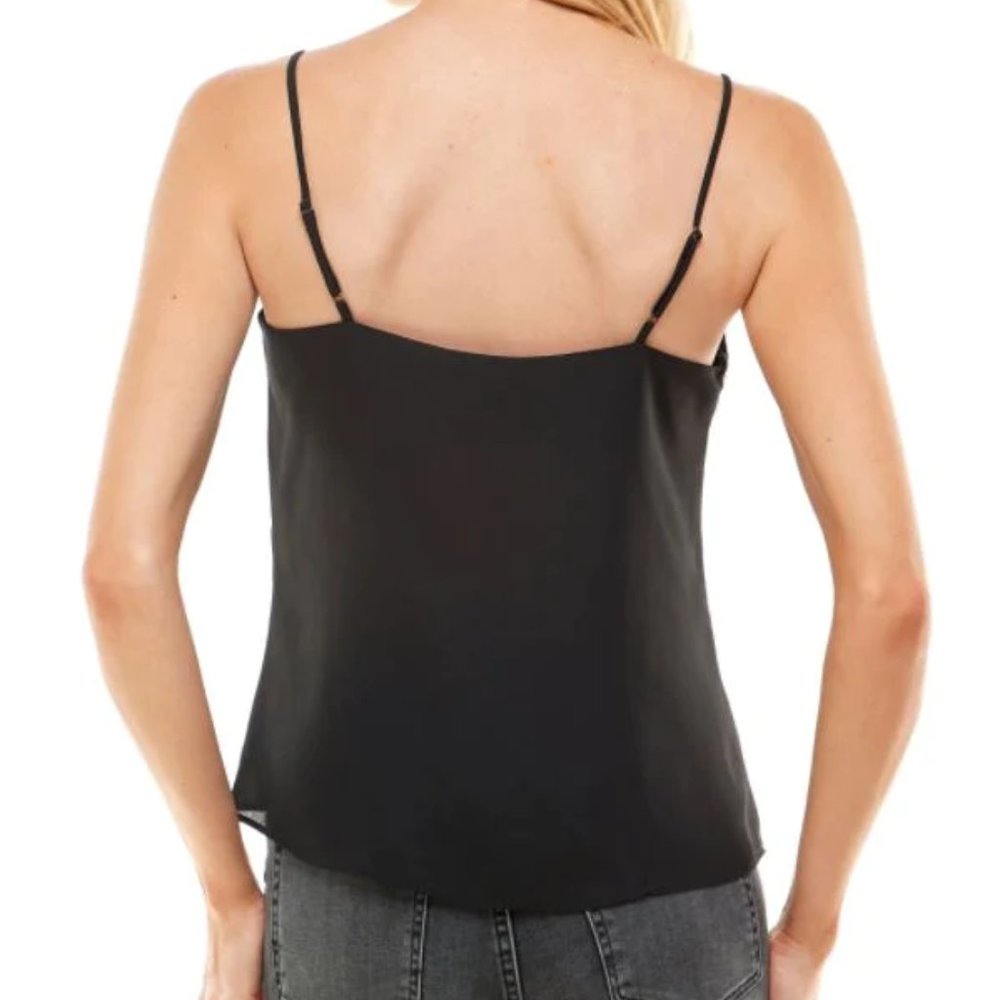 Socialite Sweetheart Lace Trim Camisole - Picture 2 of 10